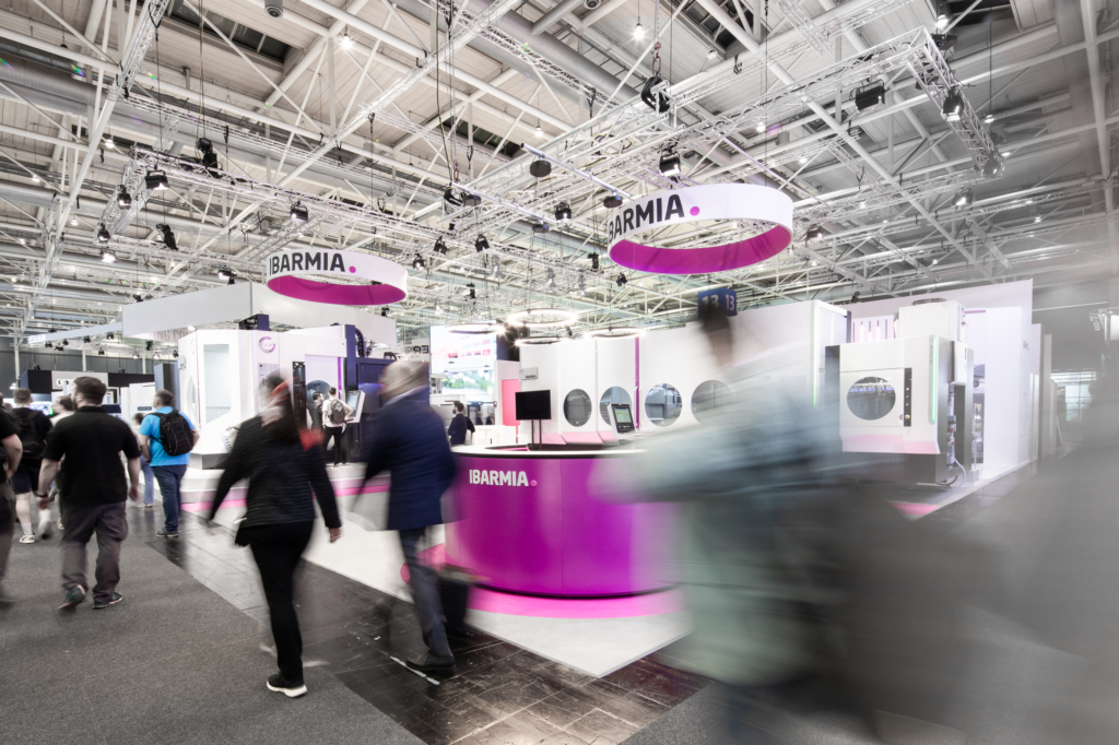 design stand ferial